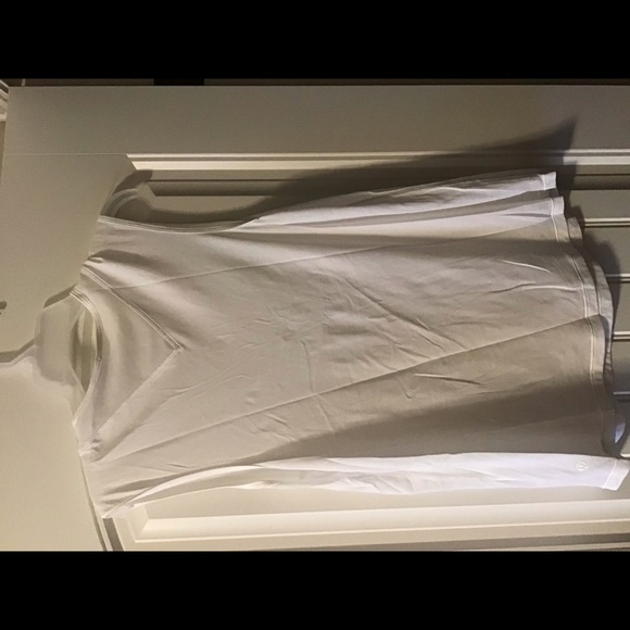 Lululemon Sheer V Singlet - Picture 2 of 5